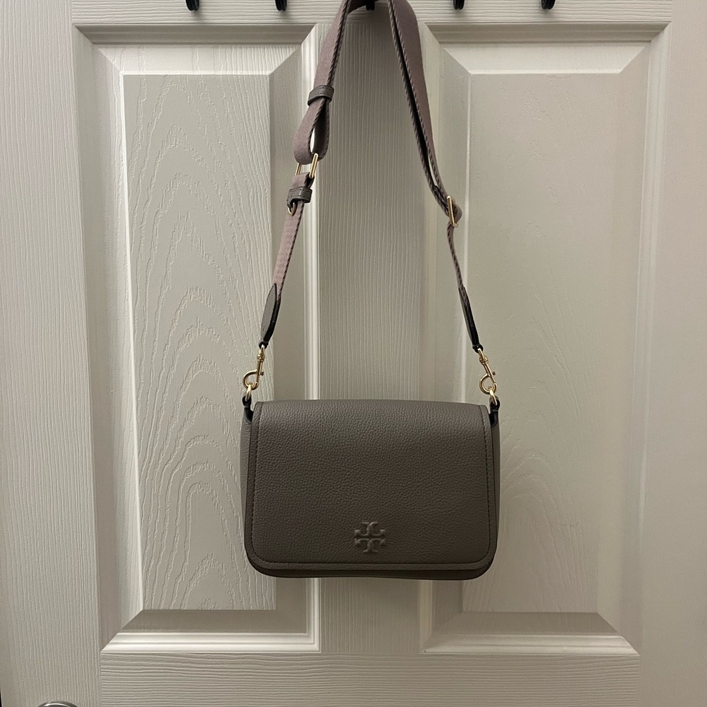 Tory Burch Pebbled Leather Shoulder Crossbody in Taupe
